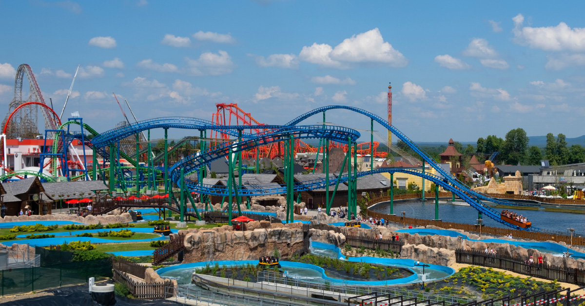 Wakacje z dziećmi w Małopolsce? Hotel Radocza – Twoja baza wypadowa do Energylandii i innych parków rozrywki!