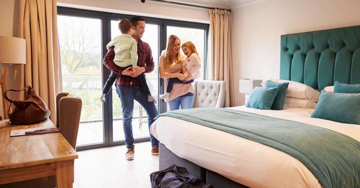 Jak wybrać hotel na wyjazd z rodziną?