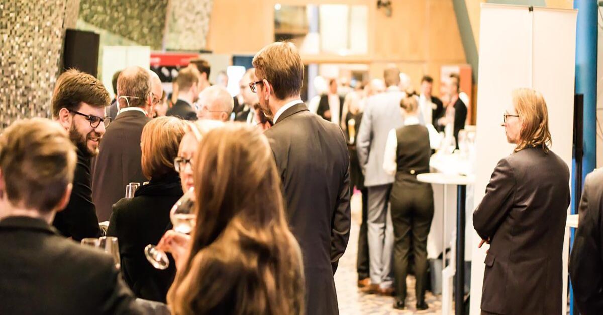 Konferencyjny relaks – jak urozmaicić branżowy event?